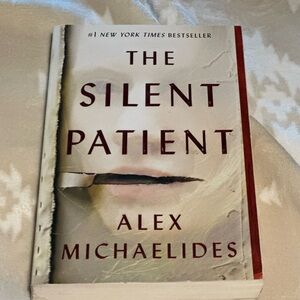 The Silent Patient by Alex Michaelides